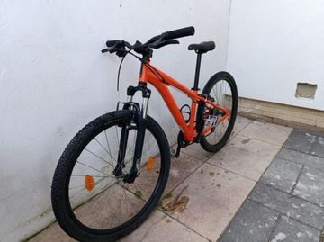 Rockrider ST 500 2021 Mountainbike usato, Arancione — immagine 2 di 3
