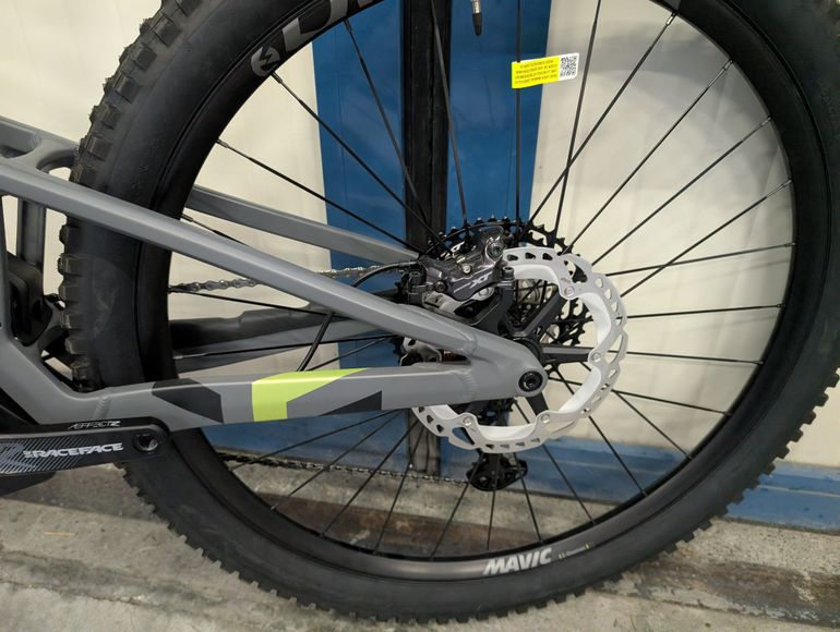 Used Mondraker Crafty Carbon R 2025 Mountainbike, Negro — image 3 of 8