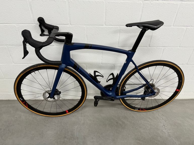 Used Eddy Merckx EM525 Custom 2022 Shimano Ultegra 2 * 11 Mech 2022 Road & Gravel — image 3 of 7