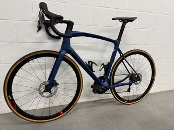Used Eddy Merckx EM525 Custom 2022 Shimano Ultegra 2 * 11 Mech 2022 Road & Gravel — image 2 of 7