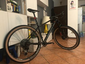 Used Focus RAVEN 8.8 2019 2019 Mountainbike, Black, 29 — image 4 of 11
