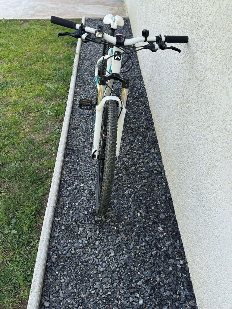 Used ROCKRIDER B-twin 540 2017 Mountainbike, White — image 2 of 4