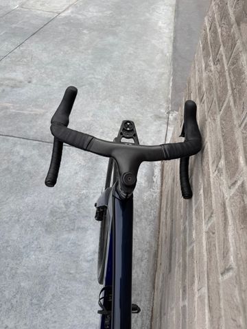 Used Trek Sl7 Gen6 2023 Road & Gravel, Blue — image 5 of 9