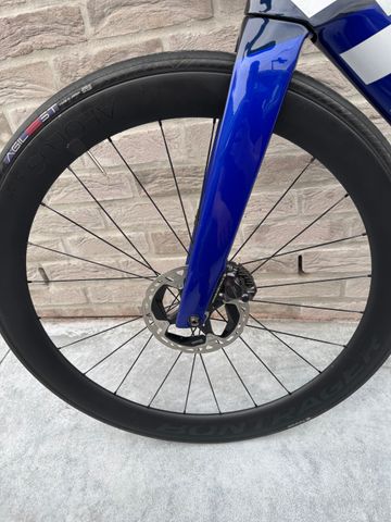 Used Trek Sl7 Gen6 2023 Road & Gravel, Blue — image 7 of 9