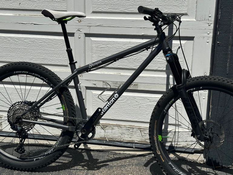Used Stanton Stanton Custom Shimano SLX 2023 Mountainbike, Light Gray — image 1 of 9