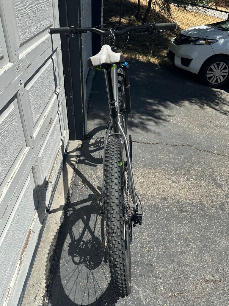 Used Stanton Stanton Custom Shimano SLX 2023 Mountainbike, Light Gray — image 4 of 9