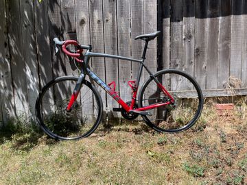 Used Trek Domane AL 5 Disc 2022 2022 Road & Gravel, Light Gray — image 5 of 5
