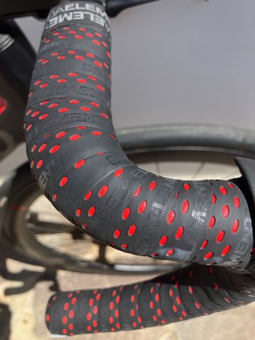 Used Colnago V3-RS 2021 Road & Gravel, Black — image 13 of 14