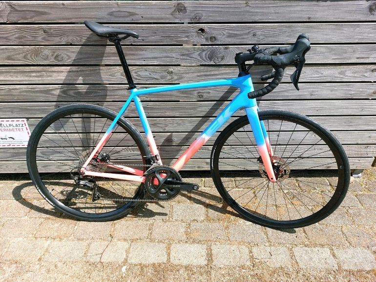 Used Trek Émonda ALR 5 2023 2023 Road & Gravel, Blue — image 1 of 9