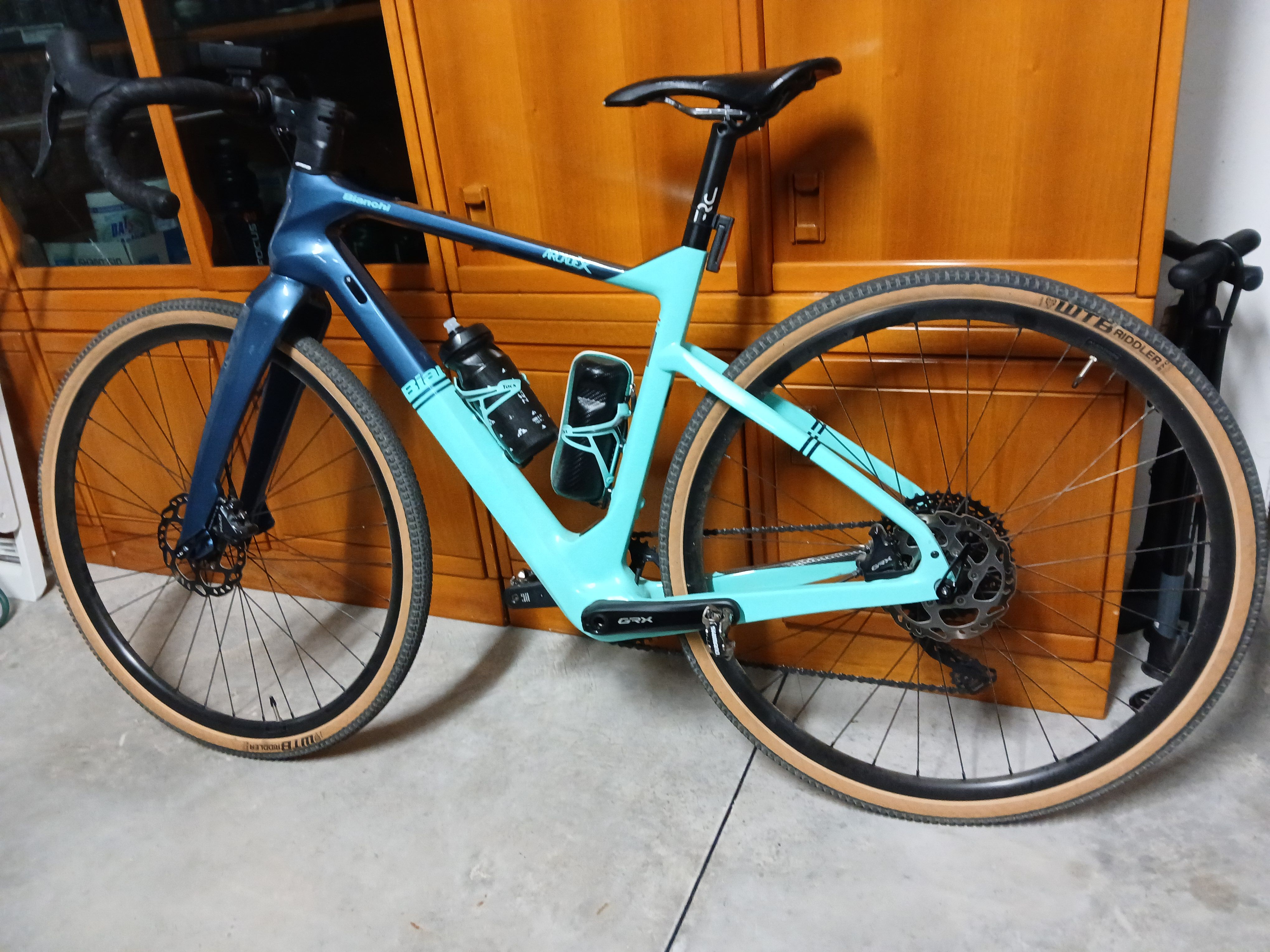 Bianchi Arcadex Bianchi Grx 600 11sp Bianchi Arcadex Gravel Bike