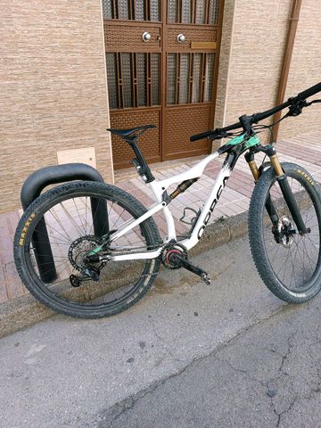 Used Orbea OIZ M PRO 2022 2022 Mountainbike, Green, 29 — image 4 of 5