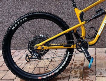 Używany Nukeproof Mega 297 Alloy Pro 2024 2024 Mountainbike — zdjęcie 3 z 4