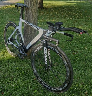 Used Giant Trinity Advanced Pro 2 2017 2017 Road & Gravel, White — image 2 of 3