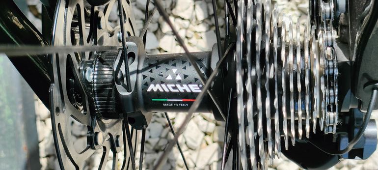 Used Ridley Falcn RS - Shimano Ultegra DI2 2x12sp 2023 2023 Road & Gravel, Red — image 10 of 13