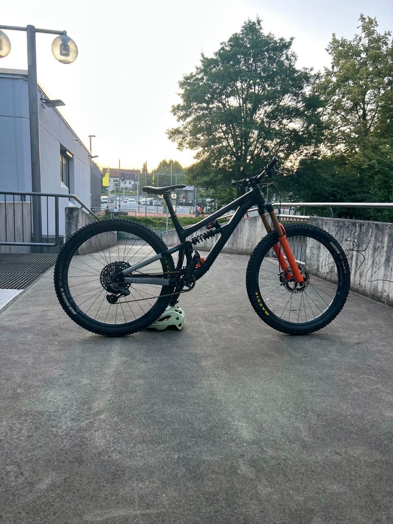 Brugt Pivot Fierbird 2020 2020 Mountainbike — billede 18 af 25
