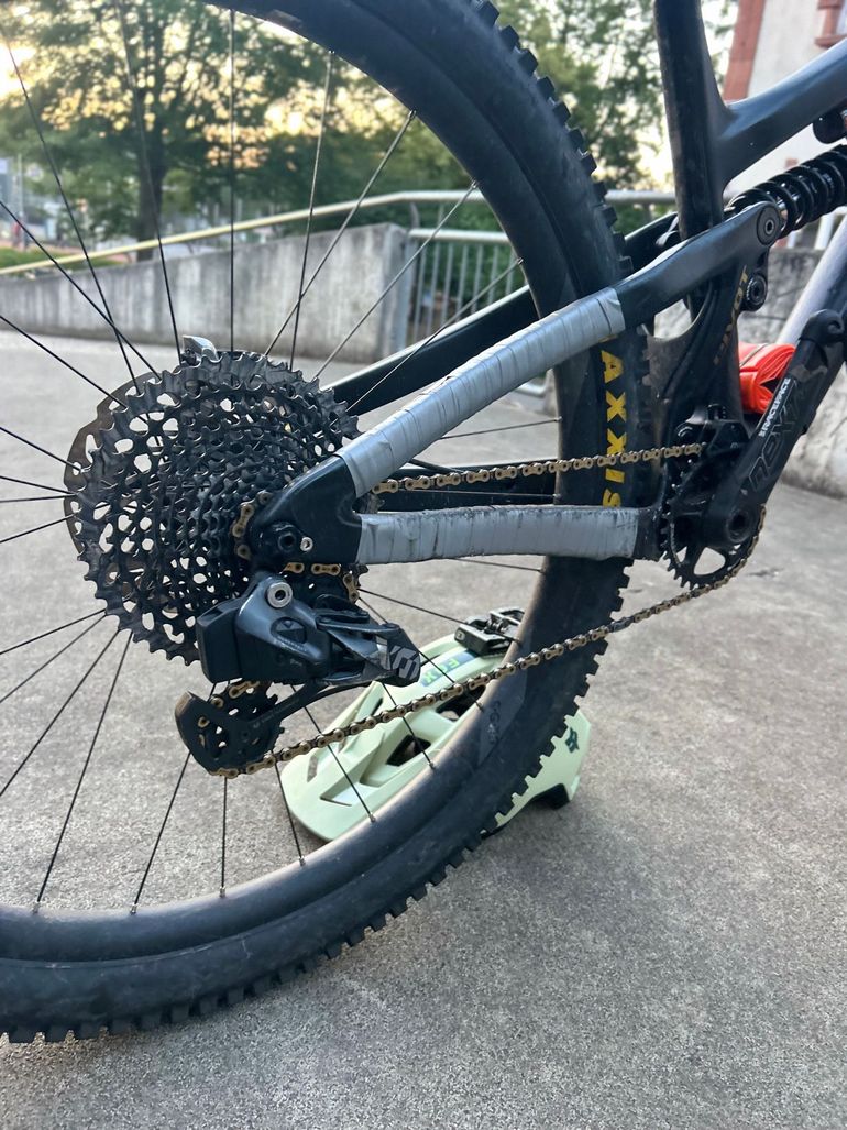 Brugt Pivot Fierbird 2020 2020 Mountainbike — billede 8 af 25