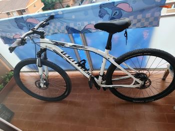 Used Specialized Pitch Sport 650b 2015 2015 Mountainbike, White, 27.5 — image 2 of 9