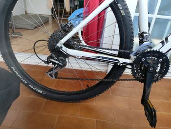 Used Specialized Pitch Sport 650b 2015 2015 Mountainbike, White, 27.5 — image 3 of 9