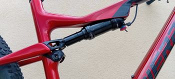 Used Lapierre XRM SRAM GX Eagle 2025 Mountainbike, Red — image 7 of 8