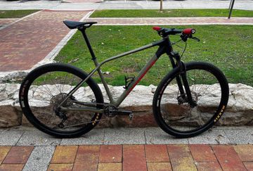 Used Orbea ALMA M50 2022 2022 Mountainbike, Green, 29 — image 1 of 6