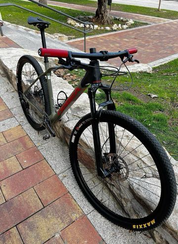 Used Orbea ALMA M50 2022 2022 Mountainbike, Green, 29 — image 4 of 6