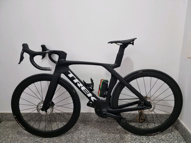 Used Trek Madone SL 7 Gen 7 2024 2024 Road & Gravel — image 2 of 3