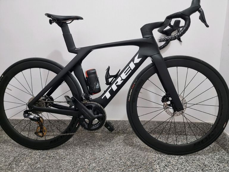Used Trek Madone SL 7 Gen 7 2024 2024 Road & Gravel — image 1 of 3