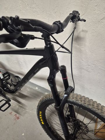 Salsa Coustom Made 2022 Mountainbike usato, Nero — immagine 3 di 3