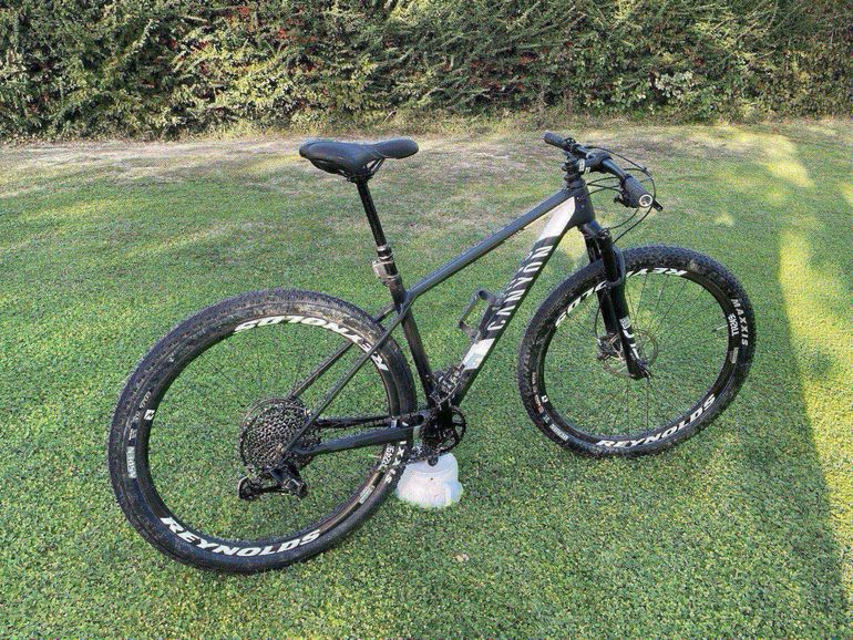 Gebrauchtes Canyon Exceed CF SL 7.0 2020 2020 Mountainbike, Schwarz, 29 — Bild 6 von 6