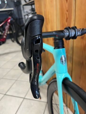 Bianchi Specialissima Super Record EPS 2024 2024 Road & Gravel usato, Verde — immagine 7 di 16