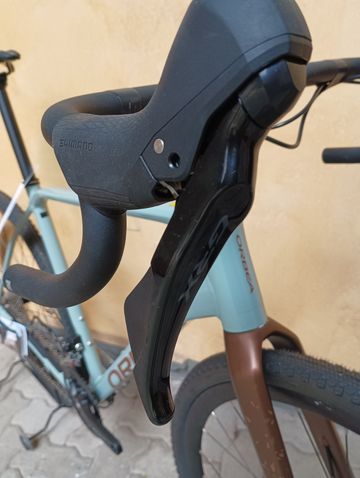 Used Orbea TERRA H40 2024 2024 Road & Gravel, Light Gray — image 8 of 9