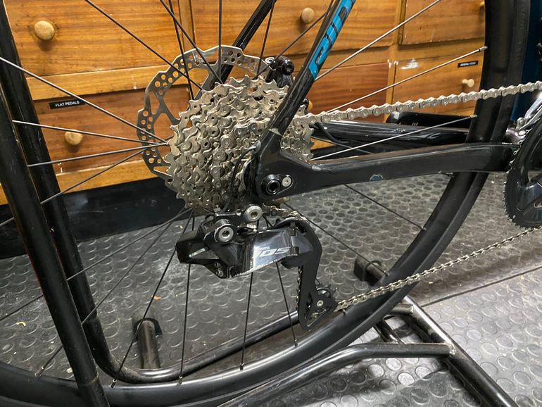 Used Ridley Fenix SLiC - Shimano 105 DI2 // 2x12s 2023 2023 Road & Gravel, Blue — image 4 of 16