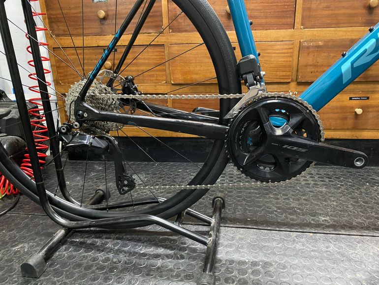Used Ridley Fenix SLiC - Shimano 105 DI2 // 2x12s 2023 2023 Road & Gravel, Blue — image 2 of 16