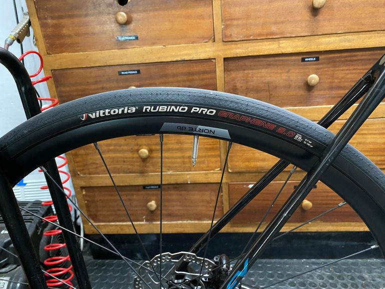 Used Ridley Fenix SLiC - Shimano 105 DI2 // 2x12s 2023 2023 Road & Gravel, Blue — image 6 of 16