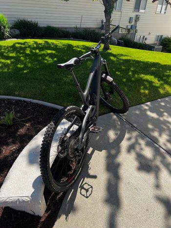 Used Evil Epocalypse XT 2023 2023 Mountainbike, Black, 29 — image 2 of 12