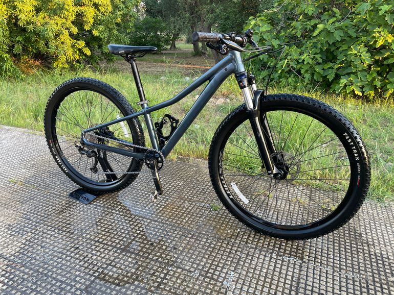 Used Specialized Rockhopper Comp 27.5 2023 2023 Mountainbike, Light Gray, 27.5 — image 6 of 6