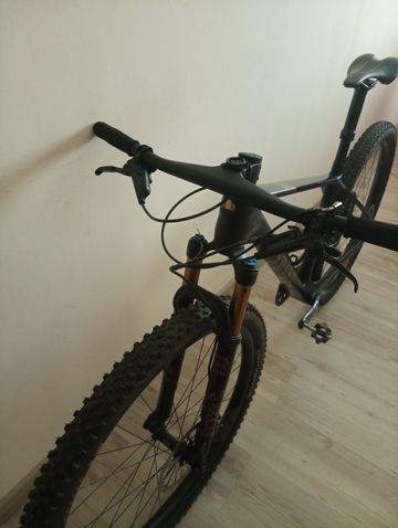 Used Canyon Exceed CF SLX 9 2023 2023 Mountainbike, Black, 29 — image 11 of 12