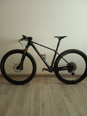 Used Canyon Exceed CF SLX 9 2023 2023 Mountainbike, Black, 29 — image 12 of 12