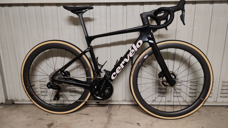 Cervélo Caledonia-5 Dura Ace Di2 2024 2024 Road & Gravel d'occasion