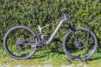 Mondraker NEAT R 2024 2024 MTB d'occasion