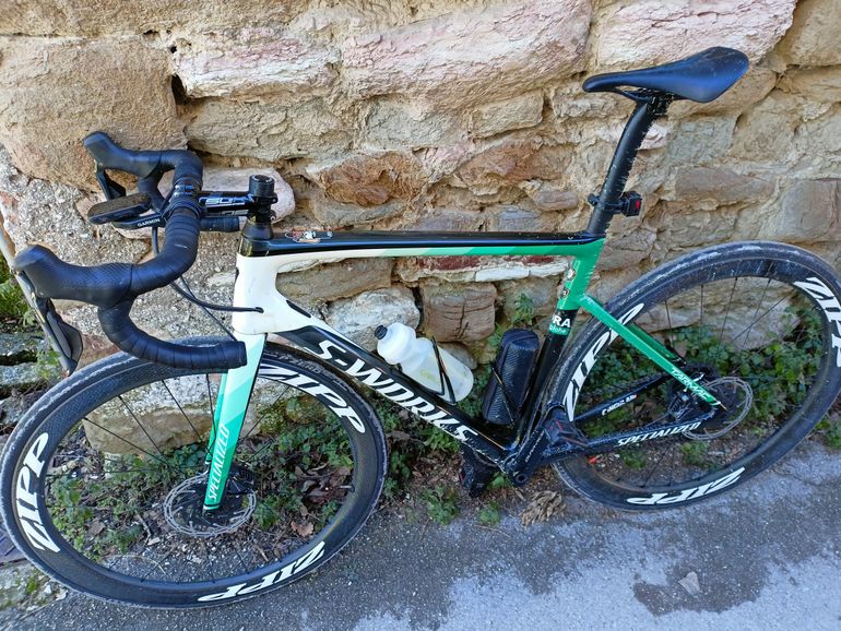 Used Specialized Tarmac SL6 2019 Road & Gravel, White — image 2 of 17