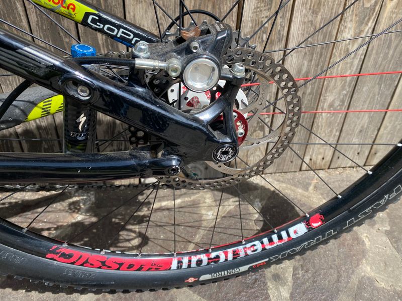 Specialized Epic Comp Carbon 29 2014 2014 Mountainbike de segunda mano, Negro — imagen 1 de 9
