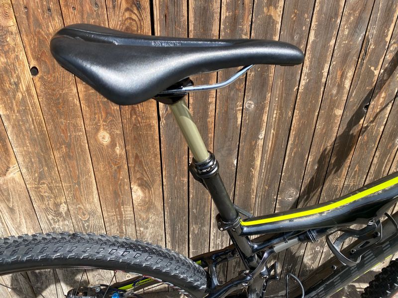 Specialized Epic Comp Carbon 29 2014 2014 Mountainbike de segunda mano, Negro — imagen 5 de 9