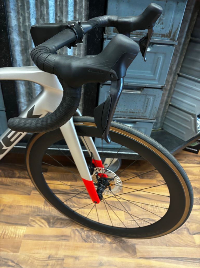 Brugt Trek Madone SL 7 Gen 8 2025 2025 Road & Gravel — billede 3 af 8