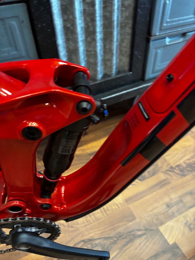 Brugt Trek Slash 7 Gen 5 2023 2023 Mountainbike — billede 7 af 8