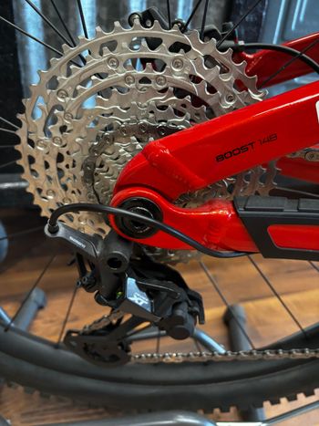 Brugt Trek Slash 7 Gen 5 2023 2023 Mountainbike — billede 3 af 8