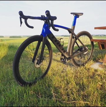 Trek Madone SL 7 2021 2021 Road & Gravel de segunda mano, Negro — imagen 2 de 3