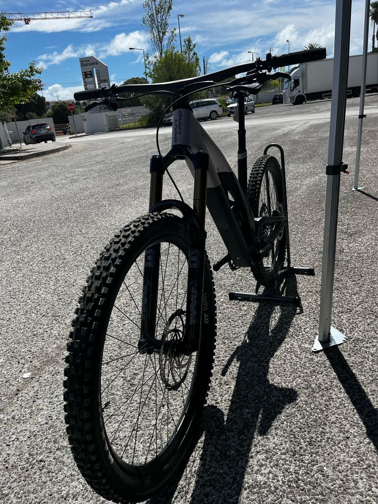 UNNO IKKI Race 2024 2024 Mountainbike usato, Bianco — immagine 4 di 4
