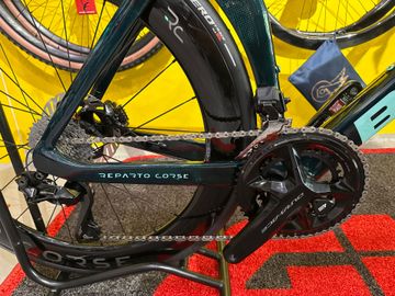 Używany Bianchi Oltre RC Durace Di2 2024 2024 Road & Gravel — zdjęcie 3 z 9