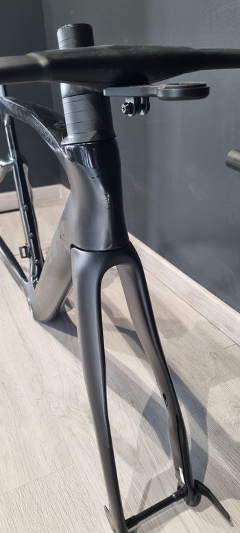 Pinarello DOGMA F SUPER RECORD EPS Disc 2023 Frameset 2023 Road & Gravel d'occasion — image 5 sur 9